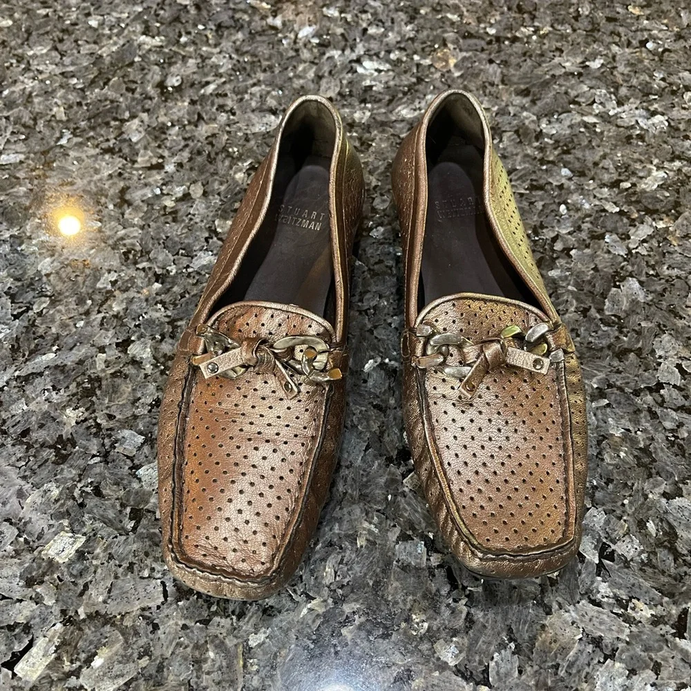 Stuart Weitzman Perforated Pewter/Bronze Leather Loafers/Flats Size 7